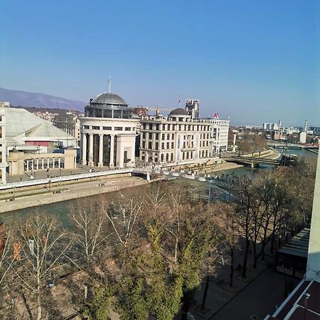 Calla 5 Apartment - Main Square, In The City Shopping Center - Parking Slot With Security And Video Camera Skopje Exteriör bild