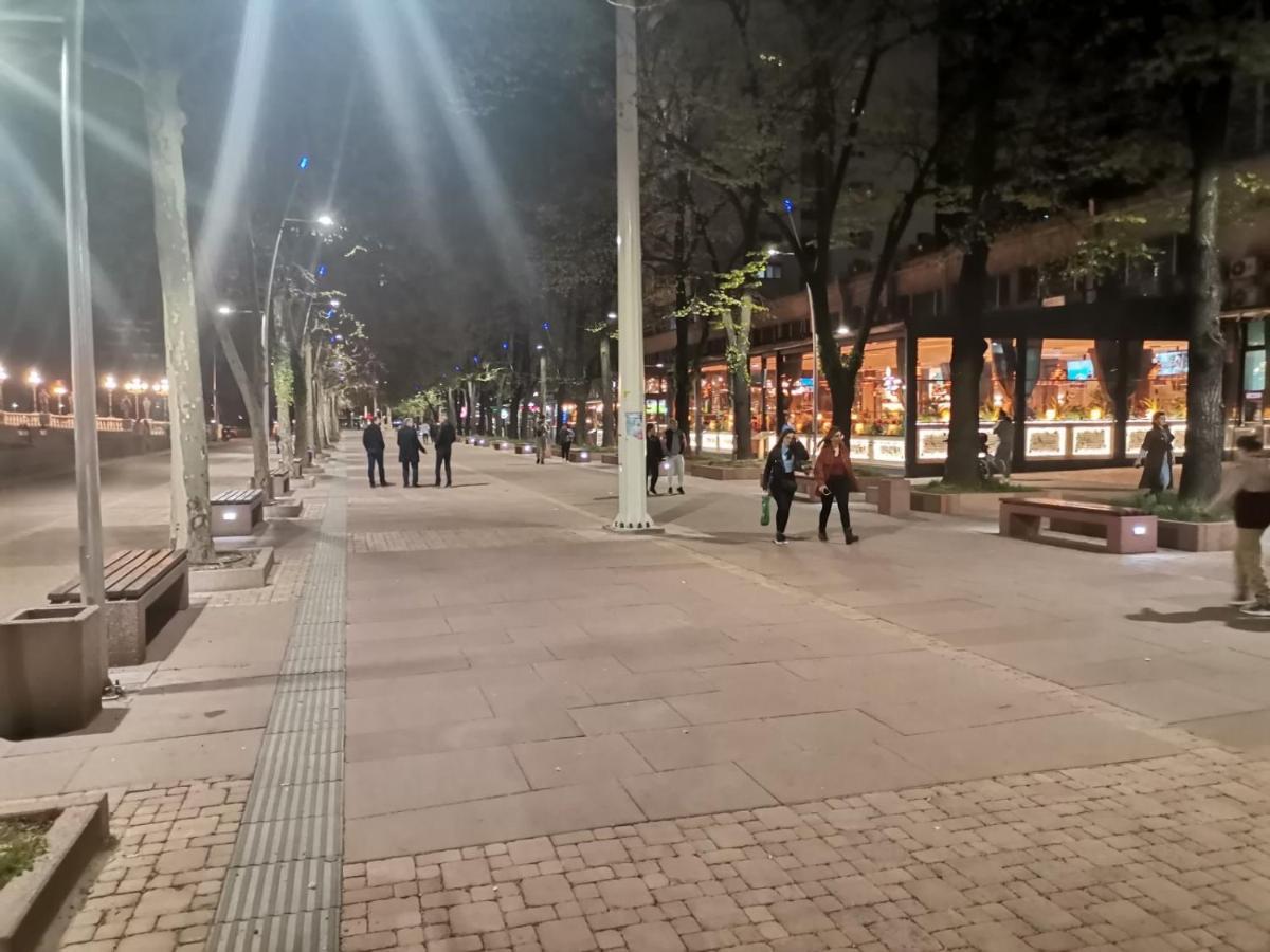 Calla 5 Apartment - Main Square, In The City Shopping Center - Parking Slot With Security And Video Camera Skopje Exteriör bild