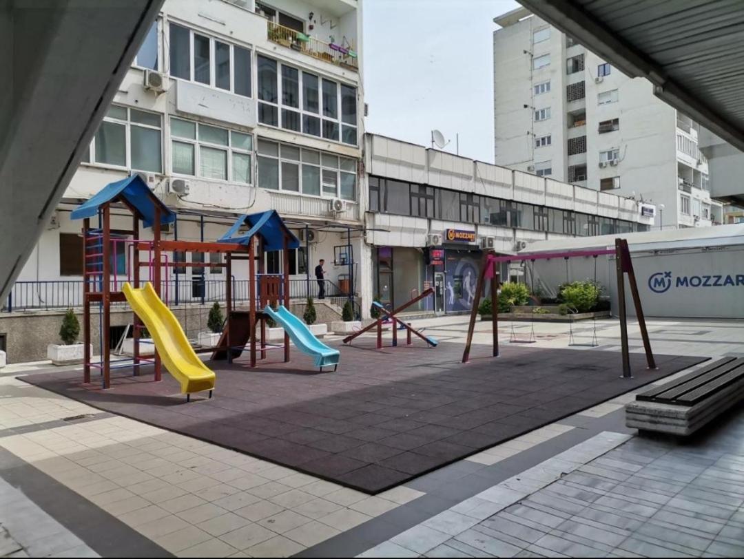 Calla 5 Apartment - Main Square, In The City Shopping Center - Parking Slot With Security And Video Camera Skopje Exteriör bild