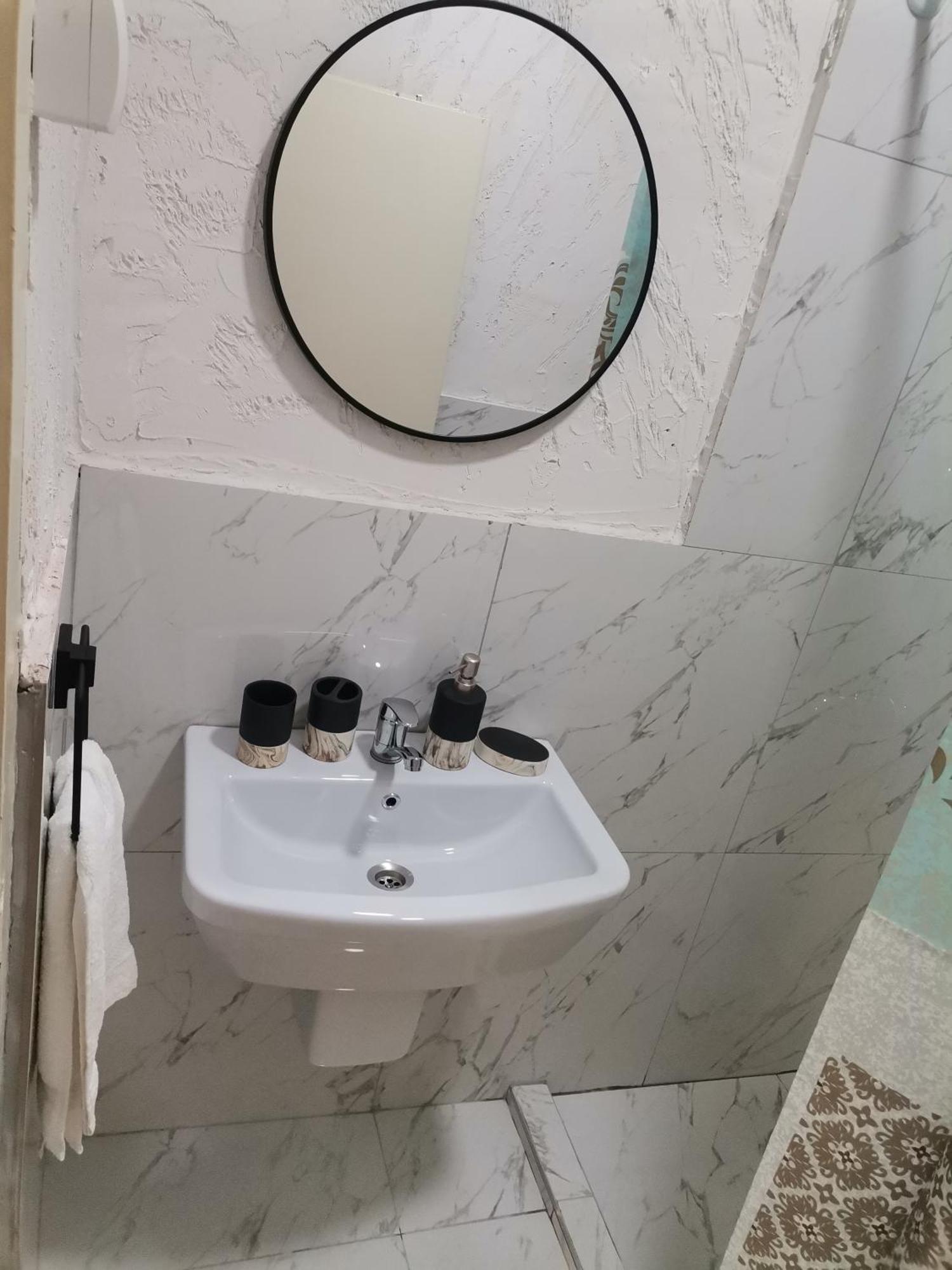 Calla 5 Apartment - Main Square, In The City Shopping Center - Parking Slot With Security And Video Camera Skopje Exteriör bild